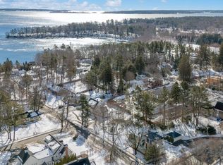 93 Foreside Rd, Falmouth, ME 04105