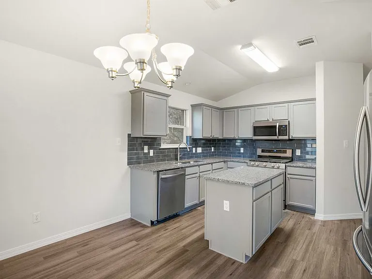 3310 Blue Ridge Dr — Photo 10