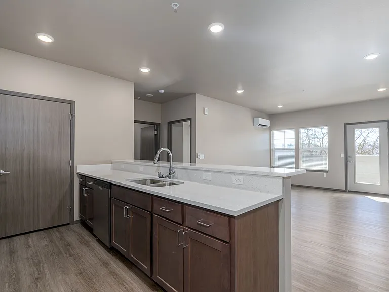 3024 E Jackson Ave — Photo 14