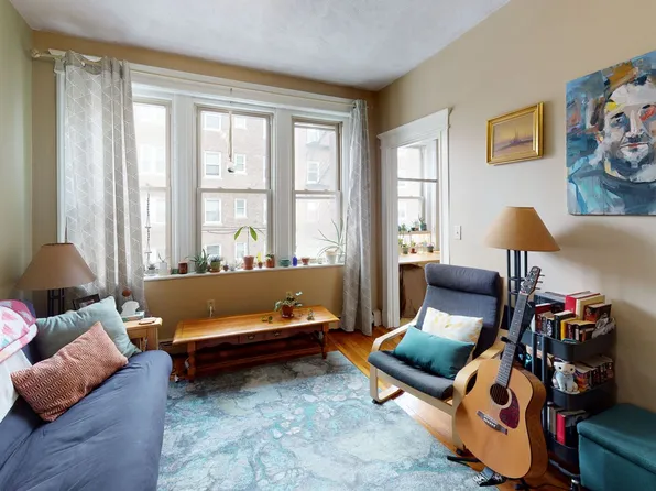 1625 Commonwealth Ave, Brighton, MA