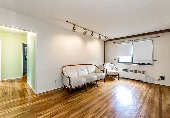 4th image of 168-06 18th Ave #3-157