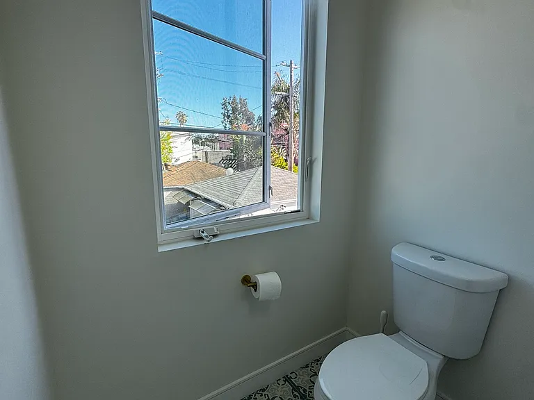 241 Ruth Ave — Photo 22