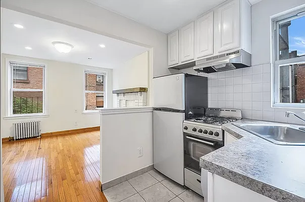 Rented by Compass | media 14