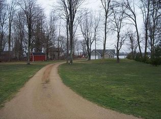 46612 86th Ave, Decatur, MI 49045