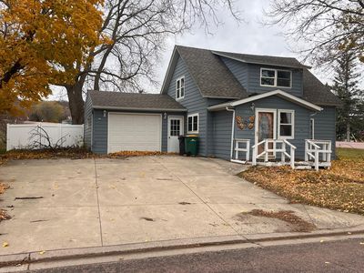 102 Harrison St S, Lake Benton, MN, 56149