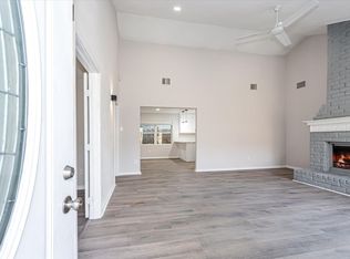 9024 Carousel Ln APT A, Houston, TX 77080