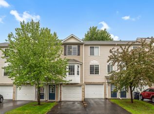 2965 Village Ct, Chanhassen, MN 55317