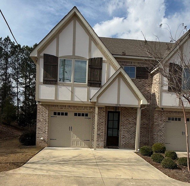 1st image of 1376 S Donahue Dr #1