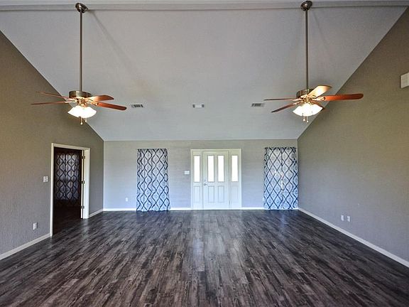2nd image of 3543 Tamarisk Ln