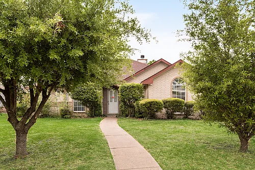 1304 Riverview Ln Photo 1