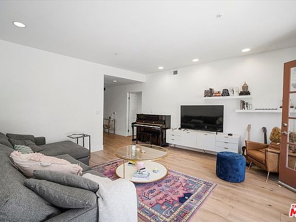 4th image of 235 S Gale Dr APT 204