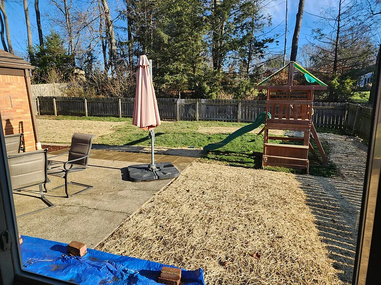 2641 Milford Dr — Photo 32