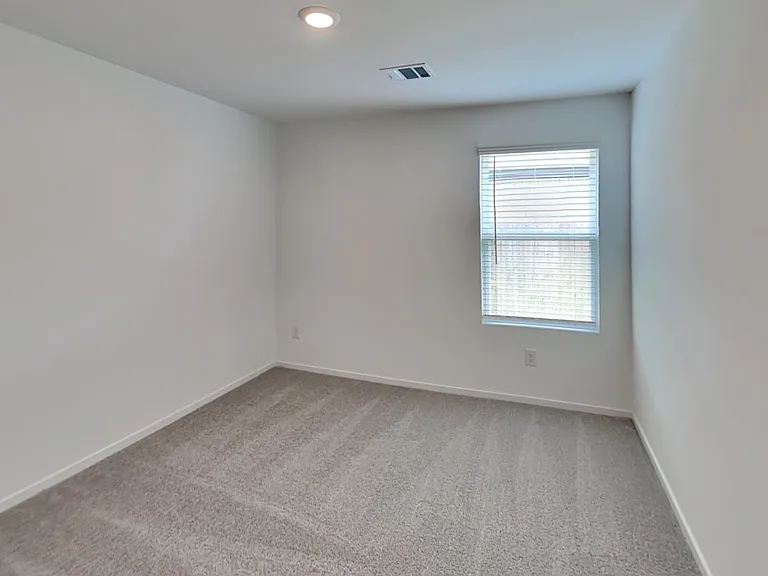 Spacious corner room with ampl