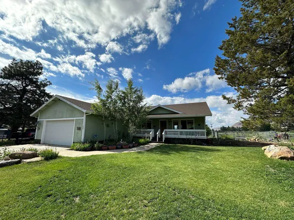 504 Longhorn Dr, Loyalton, CA 96118