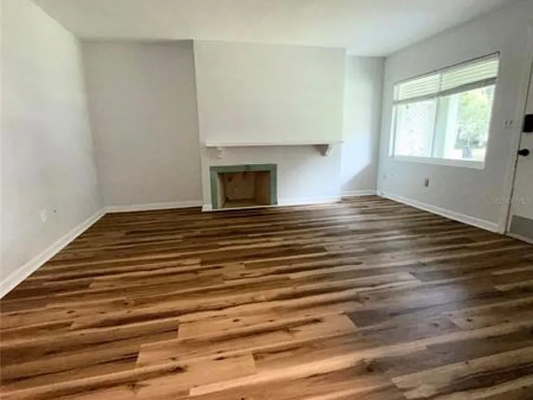 1016 Alba Dr — Photo 4