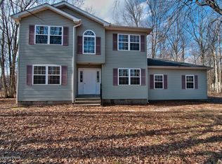 1205 Juno Dr, Effort, PA 18330