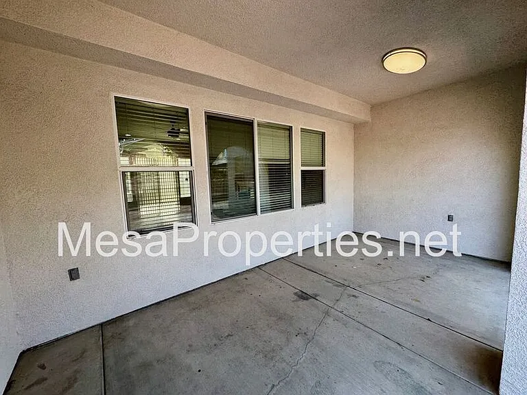 28610 Strauss Ln — Photo 57