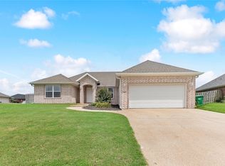 420 Division St, Centerton, AR 72719