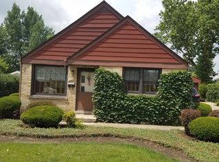 426 S Adeline Ave, Addison, IL 60101