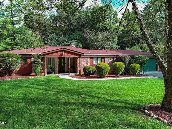 5th image of 5607 Green Valley Dr