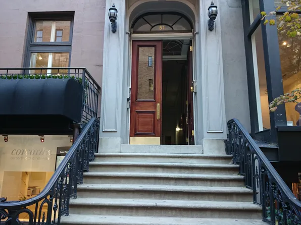 51 East 10th Street
