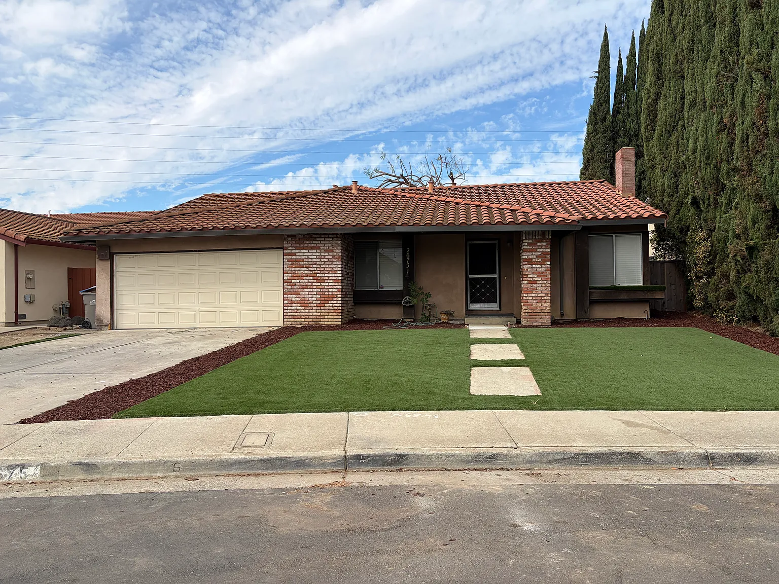 3 bed, 1582 sqft, $4,500 — Photo 1