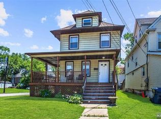 330 1st St, Hackensack, NJ 07601