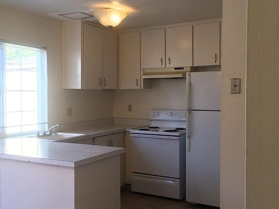 2nd image of 456 Don Correlli Ct