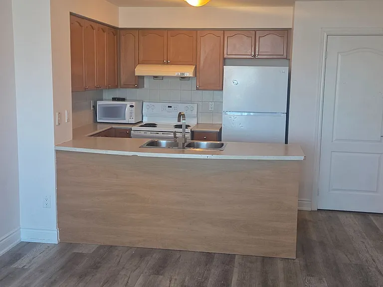 50 Brian Harrison Way #3106 — Photo 6