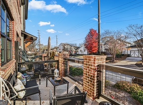 4th image of 905 Willingham Dr #23