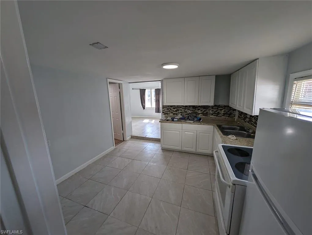 2 bed, 1.0 bath, 990 sqft, $1,550 — Photo 4
