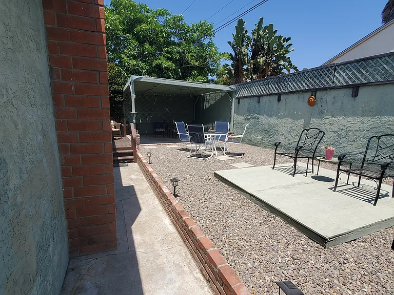 7504 Baltic St — Photo 9