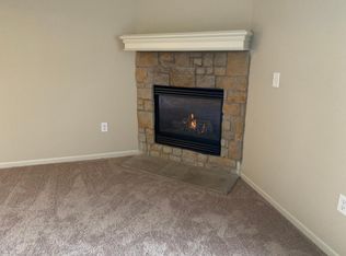 820 N Evergreen St, Gardner, KS 66030
