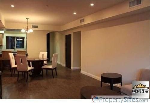 3rd image of 11218 Camarillo St #407