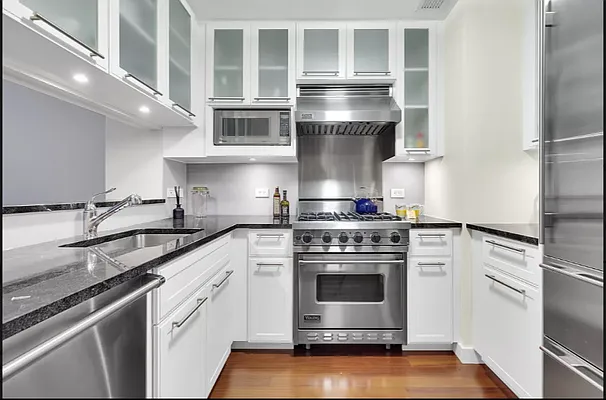 Rented by Compass | media 9