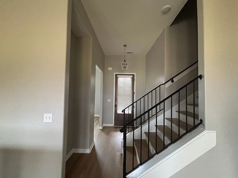 340 Chesnut Ridge Cv — Photo 45