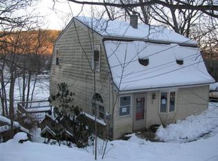 11 Mountain Rd, Holland, MA 01521