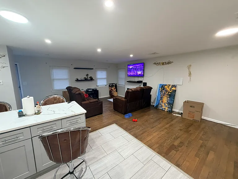 10 Dunstan Dr — Photo 8