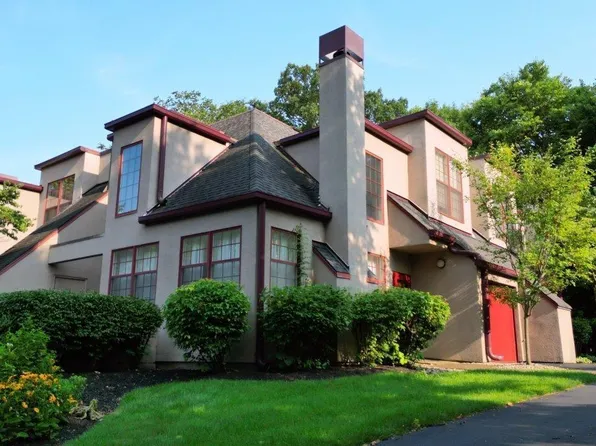 4370 Marin Woods Unit D, Pt Clinton, OH 43452