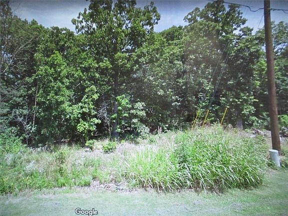 5th image of Allison Dr