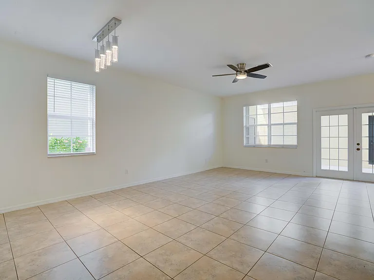 158 W Thatch Palm Cir — Photo 11
