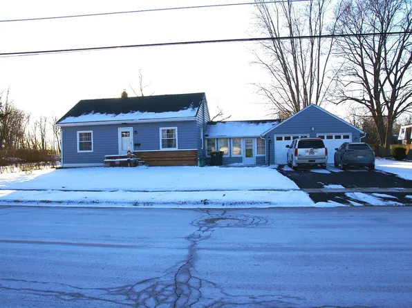 520 S Ben St, Plano, IL 60545