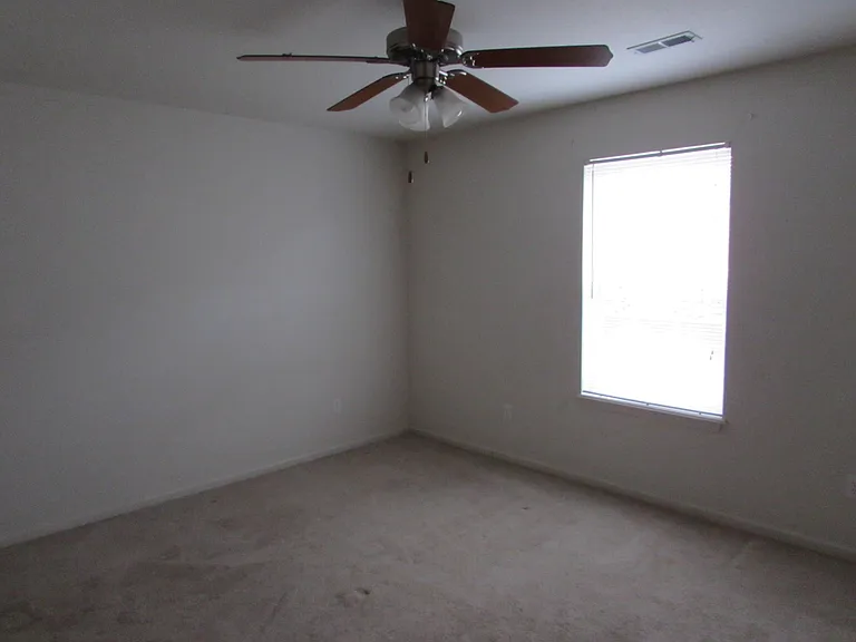 21005 Honest Ln — Photo 5