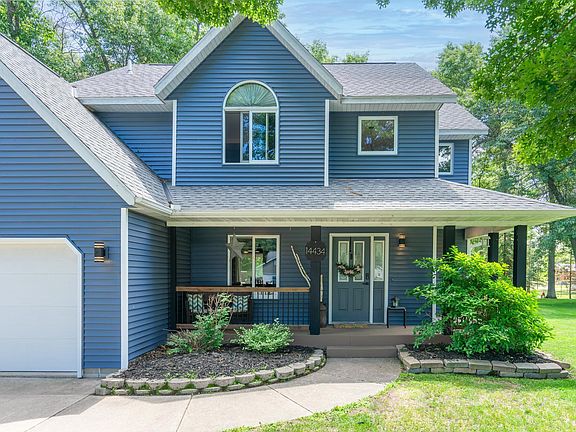 3rd image of 14434 Cottage Grove Dr