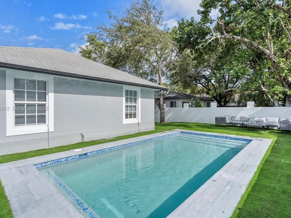 270 NW 41st St, Miami, FL 33127
