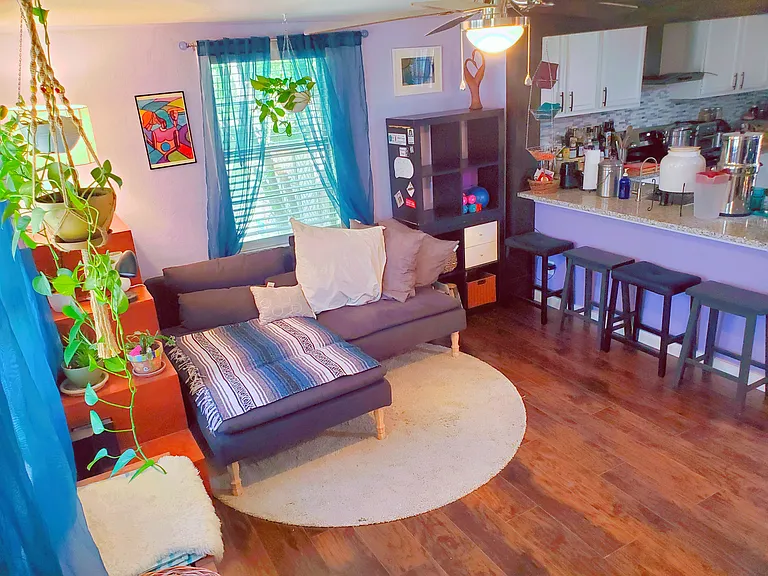 1003 Bugg Ln — Photo 7