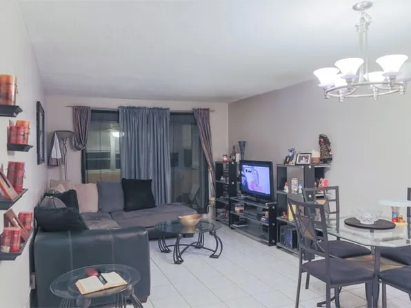 1400 Tallwood Ave APT 103, Hollywood, FL 33021