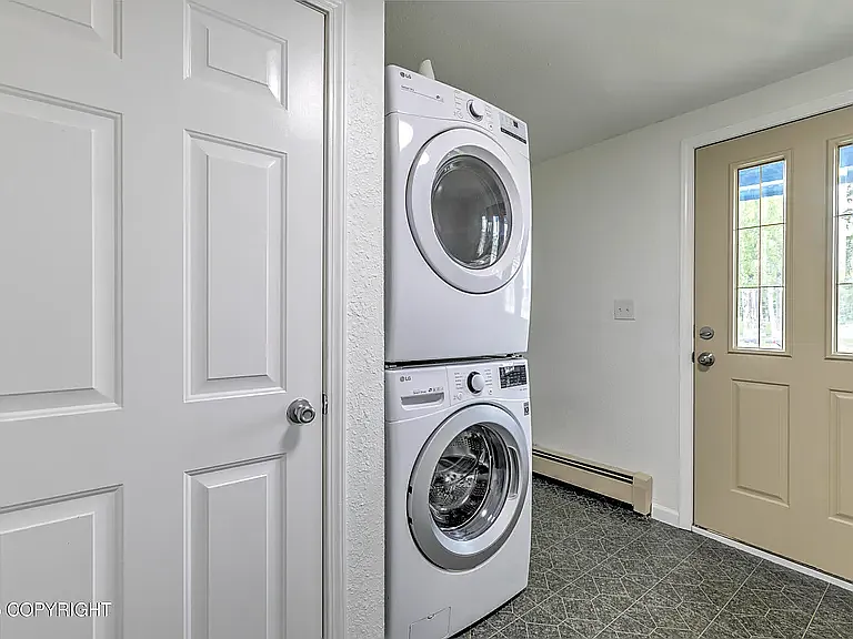 2701 Lake Otis Pkwy — Photo 13