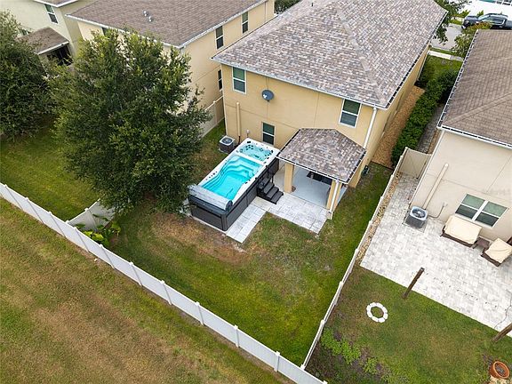 3rd image of 5946 81ST AVENUE N