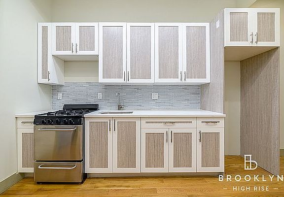 4th image of 1631 Saint Johns Pl #1B